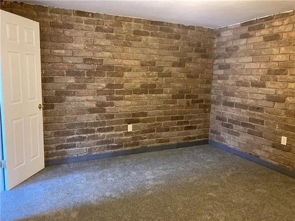 $950 | 500 Milltown Road, Unit 507, New Kensington, PA 15068