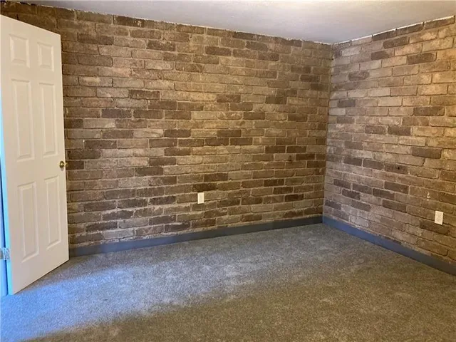 $975 | 500 Milltown Road, Unit 507, New Kensington, PA 15068