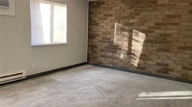 $975 | 500 Milltown Road, Unit 507, New Kensington, PA 15068