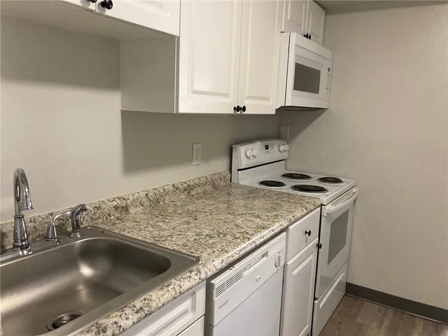 $975 | 500 Milltown Road, Unit 507, New Kensington, PA 15068