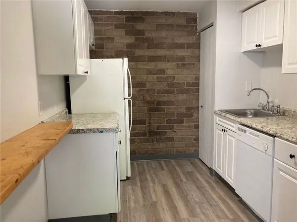 $950 | 500 Milltown Road, Unit 507, New Kensington, PA 15068