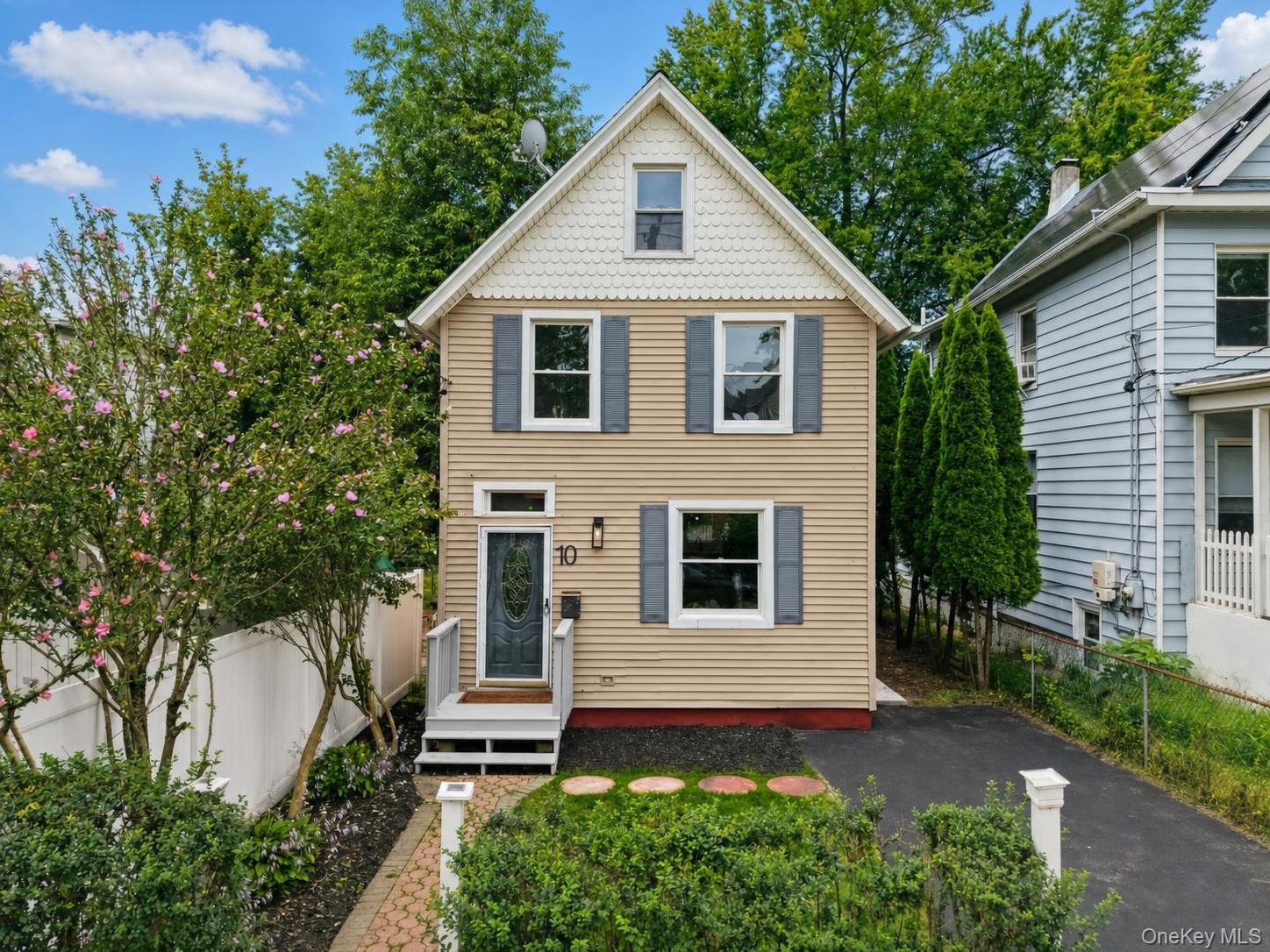 10 Field Street Peekskill, NY 10566 - Photo 3 of 39 Gallery Image 3