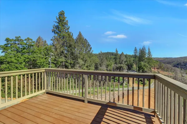 $419,000 | 21525 Oxnard Court, Grass Valley, CA 95949