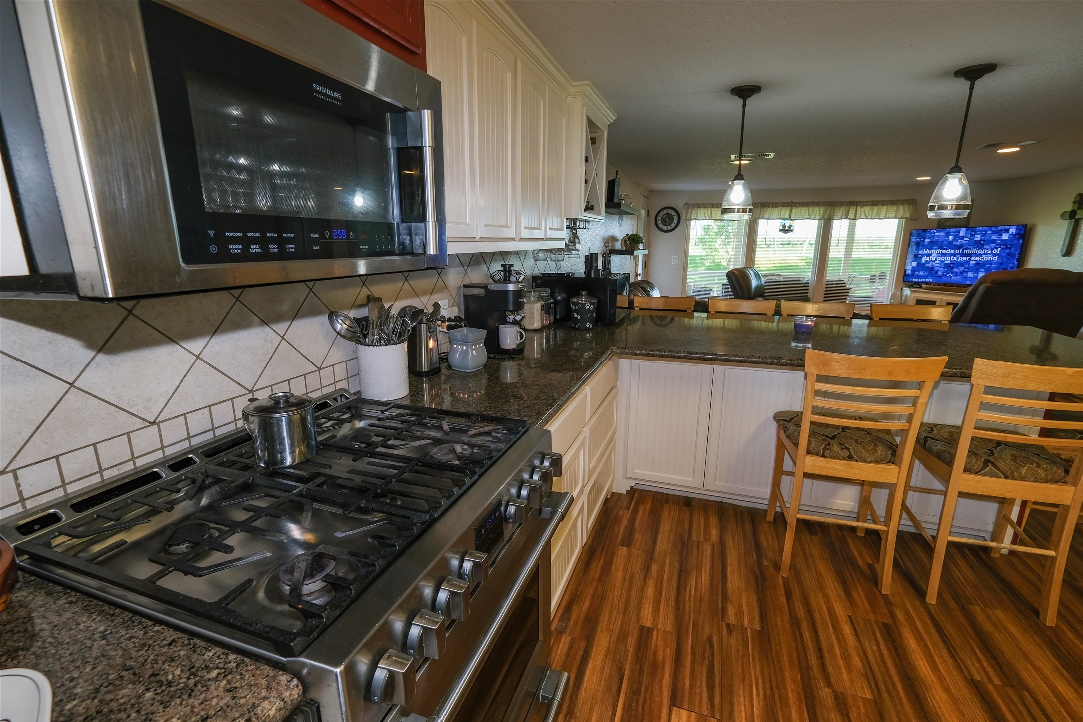 29523 County Road 25 Damon, TX 77430 - Photo 5 of 42 Kitchen View 4