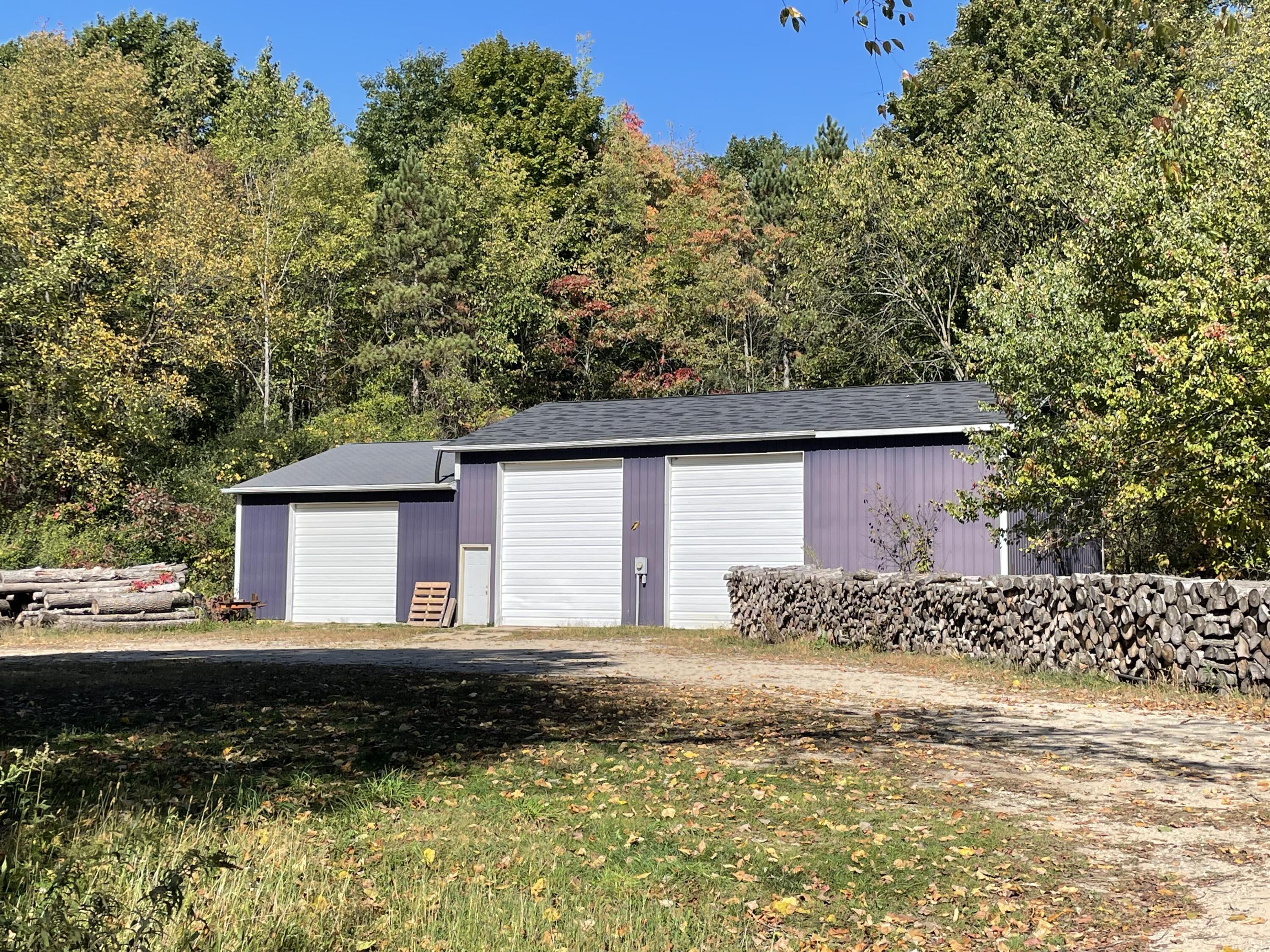 2195 20 Mile Road Northwest Kent City, MI 49330 - Photo 5 of 94 IMG_3574