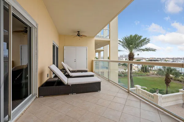 $715,000 | 770 Harbor Boulevard, Unit 1D, Destin, FL 32541