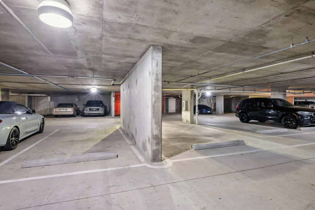 770 Harbor Boulevard, Unit 1D Destin, FL 32541 - Photo 47 of 59 a view of parking area