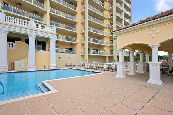 $715,000 | 770 Harbor Boulevard, Unit 1D, Destin, FL 32541
