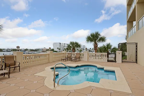 $715,000 | 770 Harbor Boulevard, Unit 1D, Destin, FL 32541