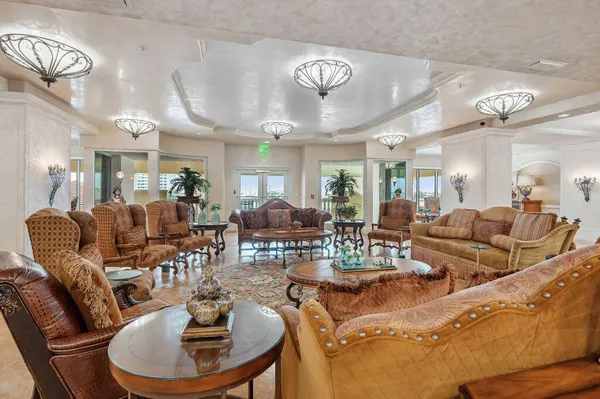 $715,000 | 770 Harbor Boulevard, Unit 1D, Destin, FL 32541