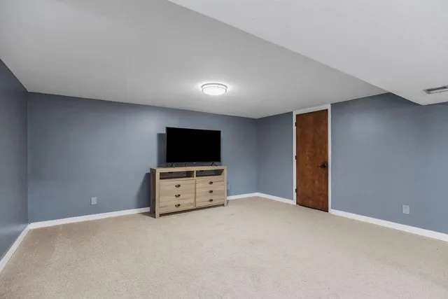 $350,000 | 4931 North Flora Avenue, Kansas City, MO 64118