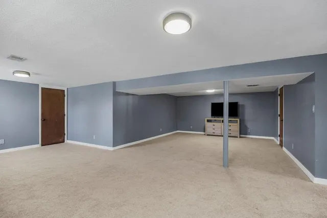 $350,000 | 4931 North Flora Avenue, Kansas City, MO 64118