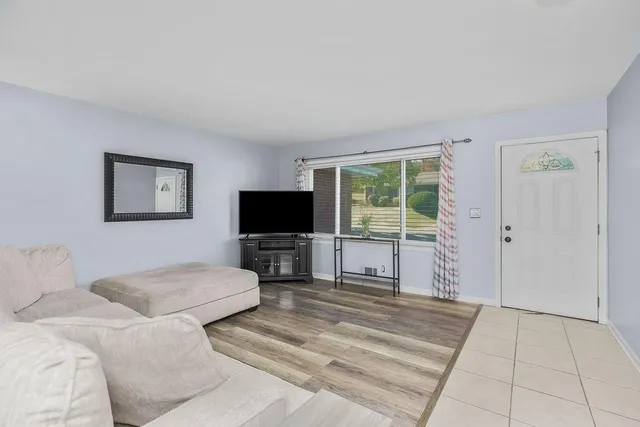 $350,000 | 4931 North Flora Avenue, Kansas City, MO 64118