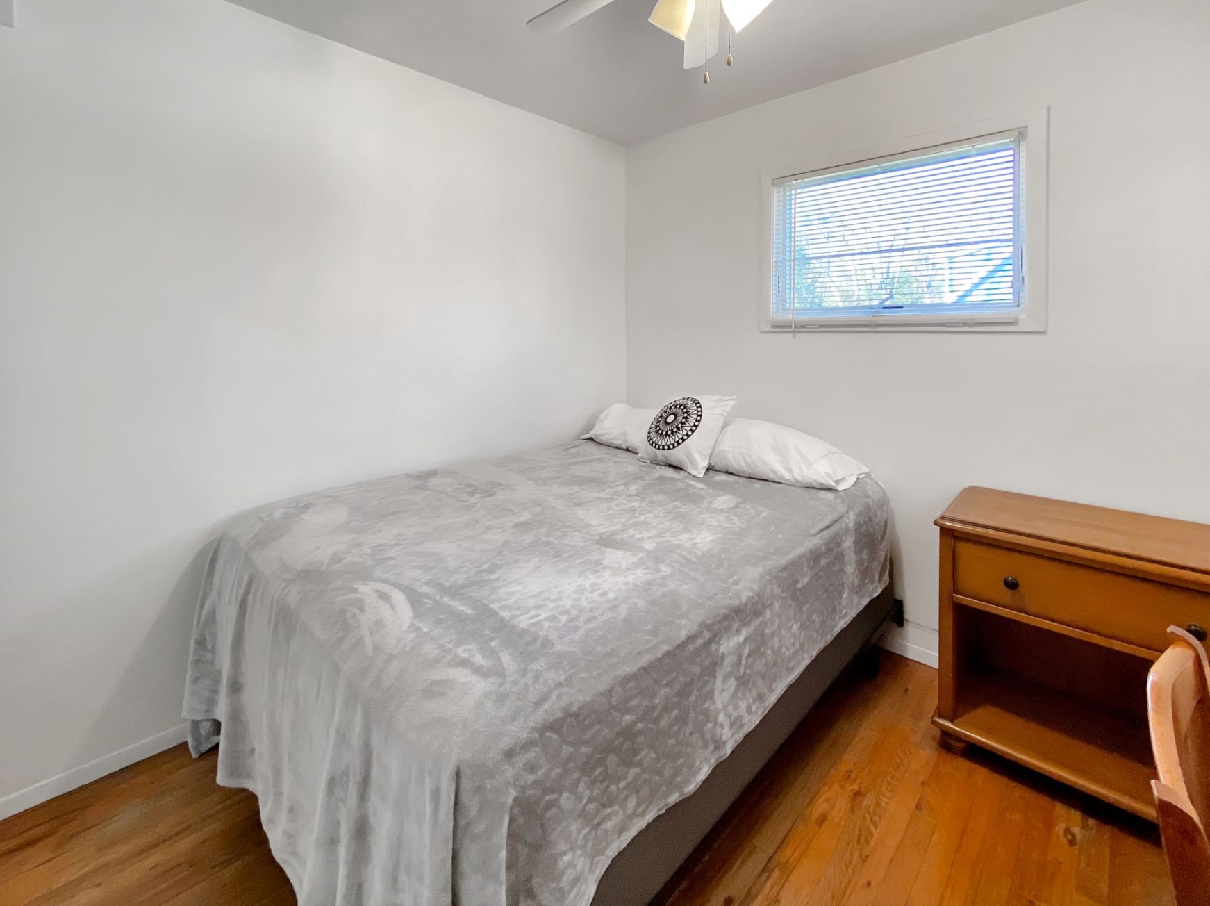 18 Old Riverhead Road Hampton Bays, NY 11946 - Photo 9 of 15