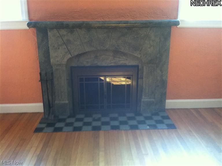 3516 Bainbridge Road Cleveland, OH 44118 - Photo 3 of 10