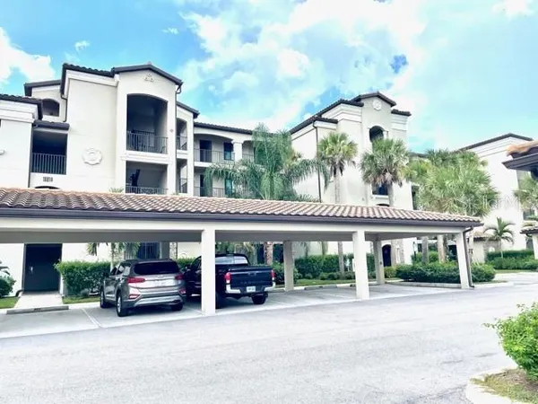 $2,000 | 17626 Gawthrop Drive, Unit 105, Bradenton, FL 34211