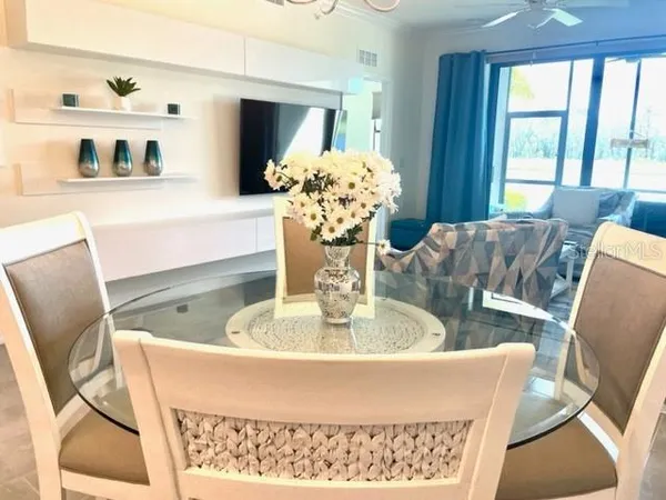 $2,000 | 17626 Gawthrop Drive, Unit 105, Bradenton, FL 34211