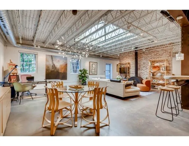 a view of a livingroom and dining room