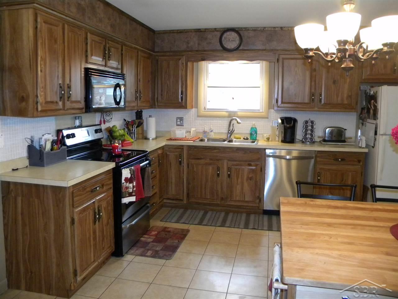 1460 Midland Road Saginaw, MI 48638 - Photo 12 of 30 31344335-11.JPG