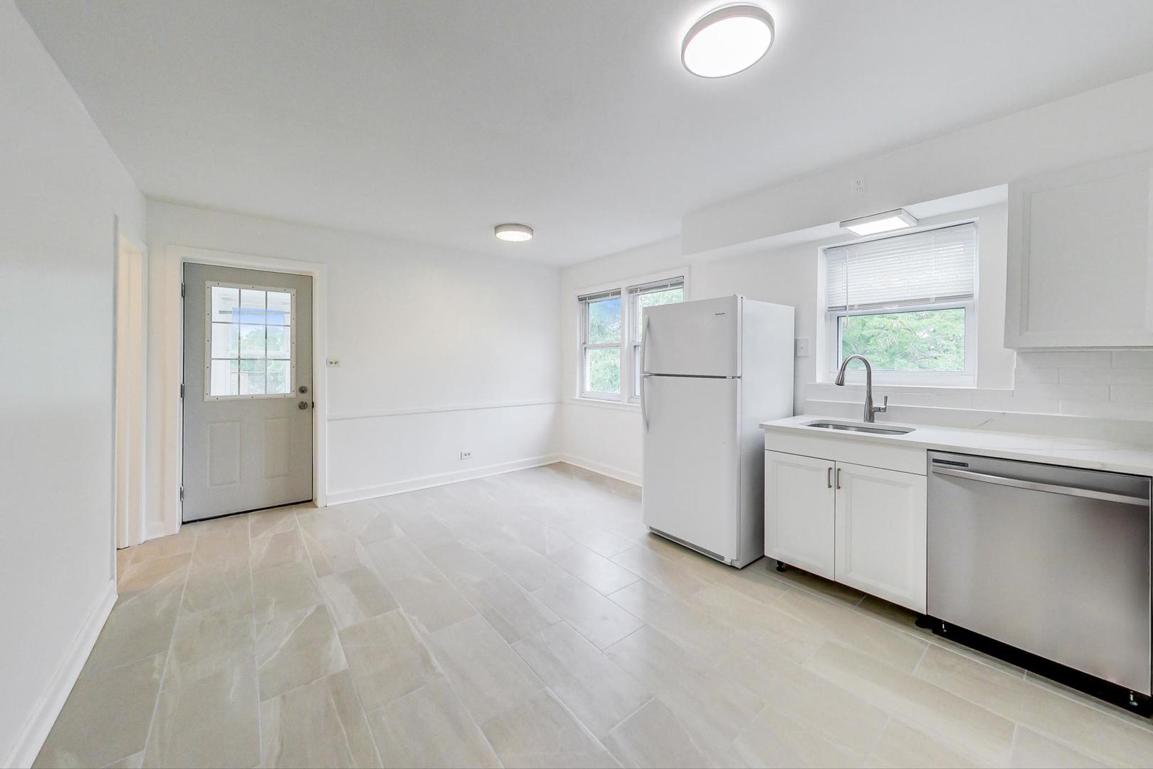 3333 Church Street, Unit 2 Evanston, IL 60203 - Photo 9 of 20