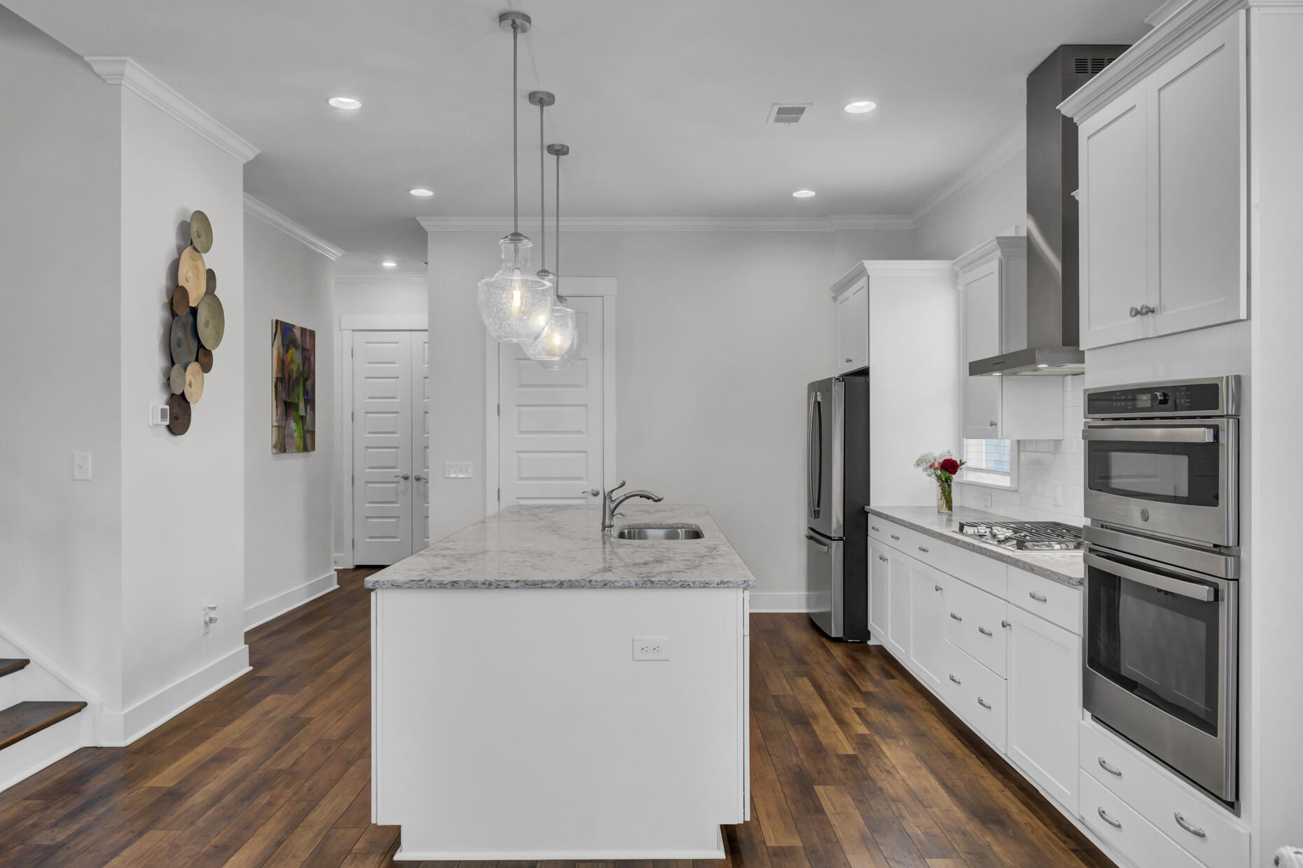 3525 Habenaria Rd Mount Mount Pleasant, SC 29466 - Photo 10 of 39 Gourmet Kitchen with a huge island
