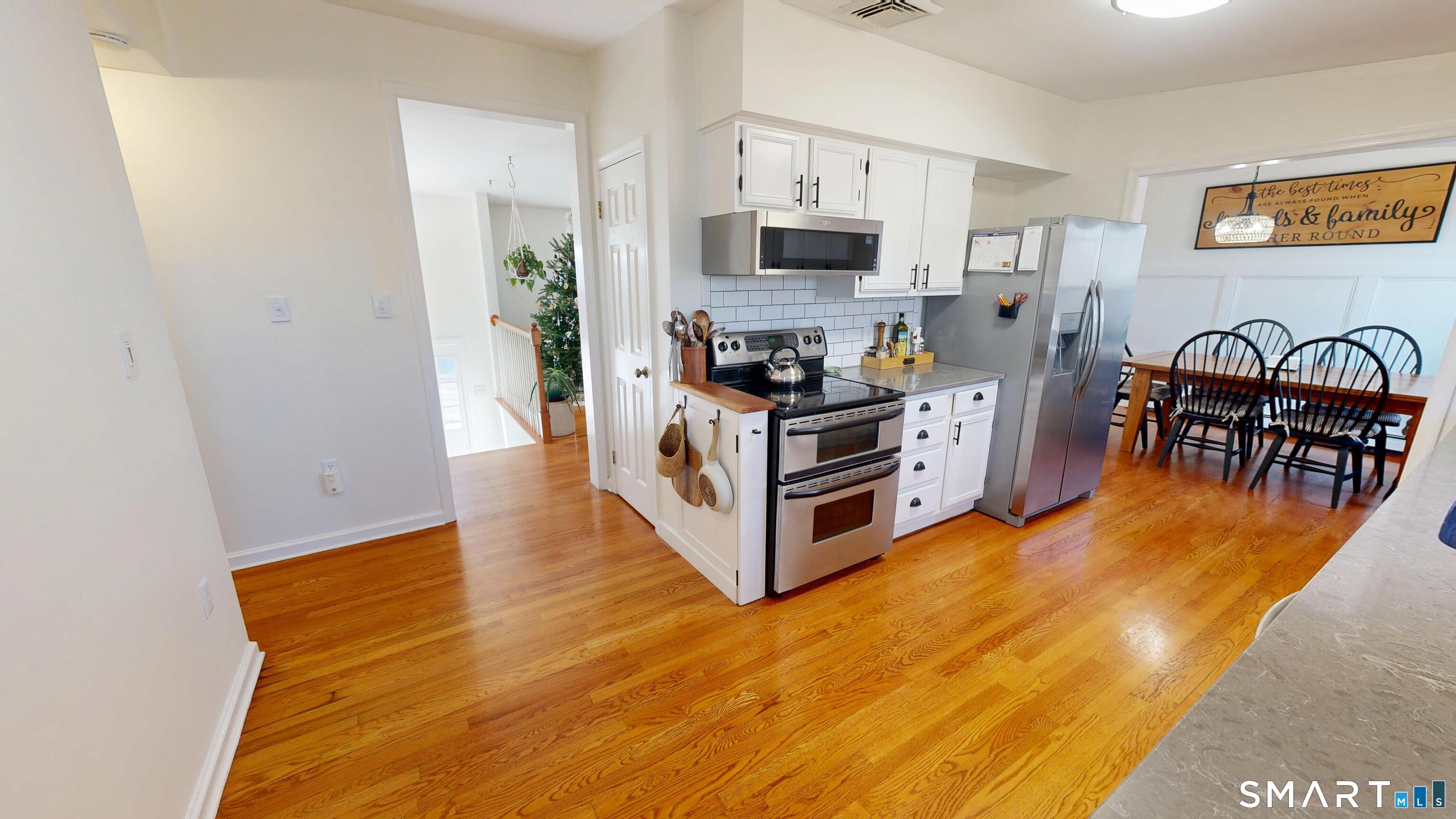 9 Adanti Avenue Ansonia, CT 06401 - Photo 12 of 40