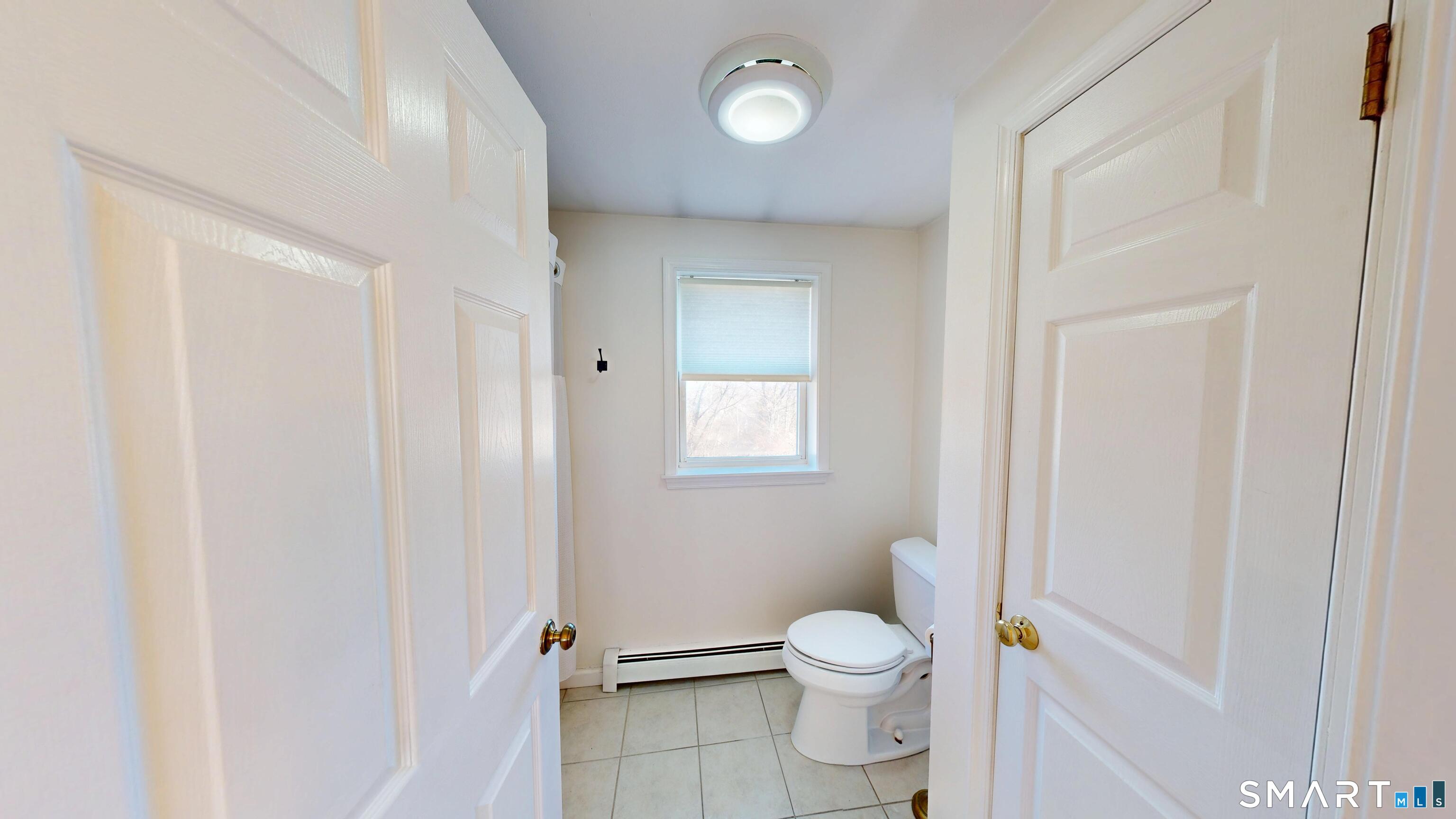 9 Adanti Avenue Ansonia, CT 06401 - Photo 20 of 40