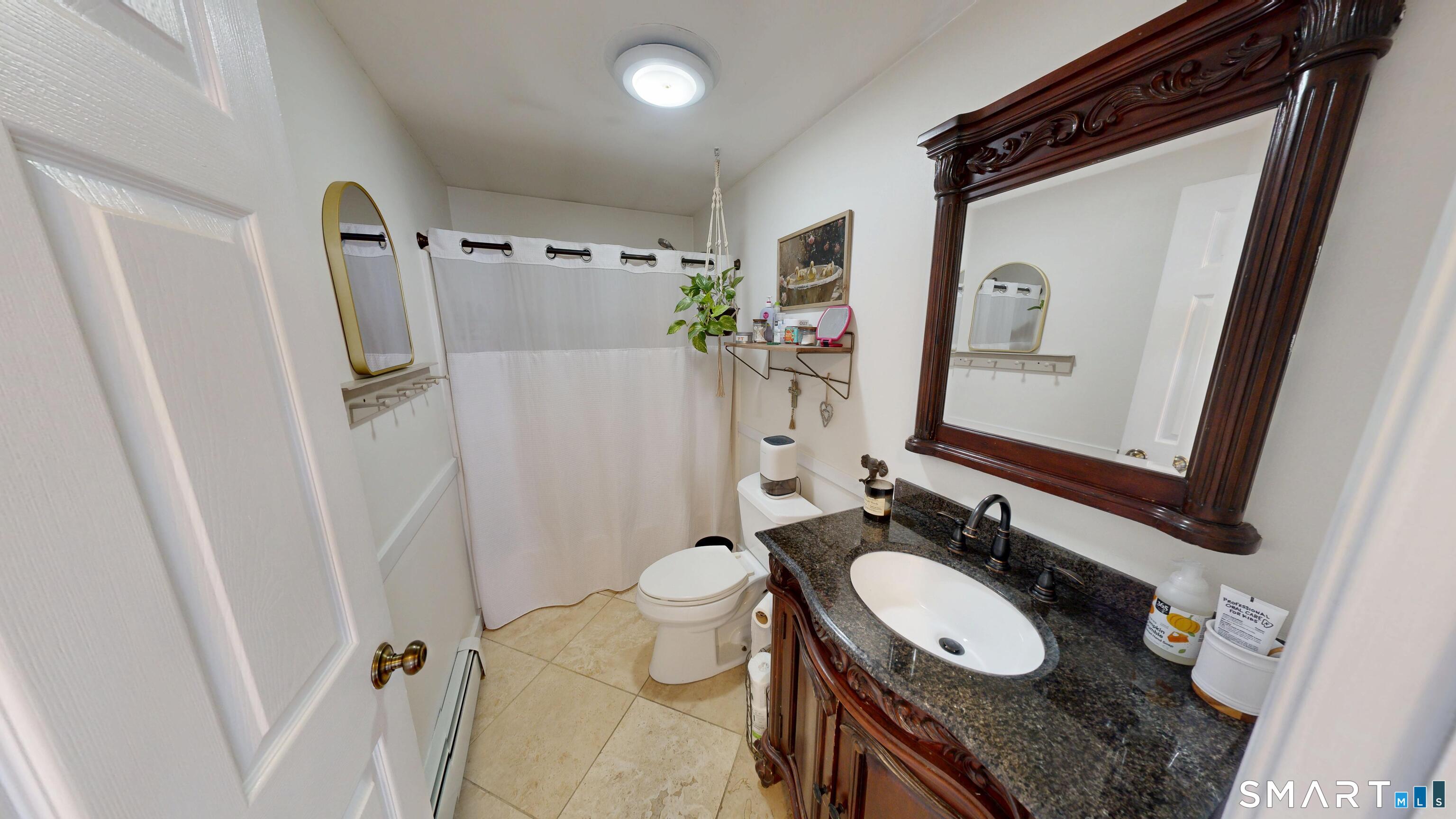 9 Adanti Avenue Ansonia, CT 06401 - Photo 23 of 40