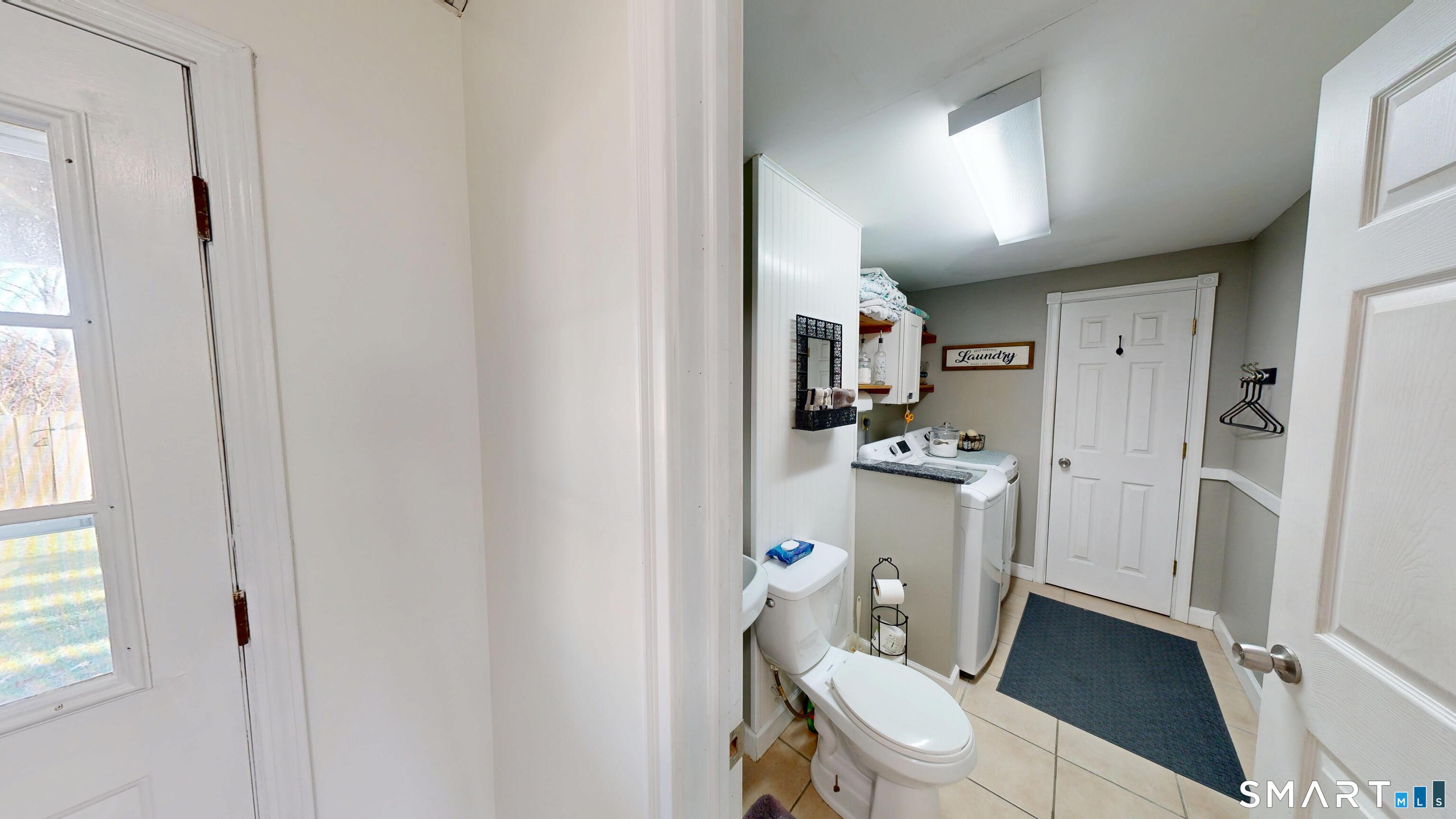 9 Adanti Avenue Ansonia, CT 06401 - Photo 31 of 40