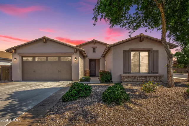 $3,800 | 2695 East Rakestraw Lane, Gilbert, AZ 85298