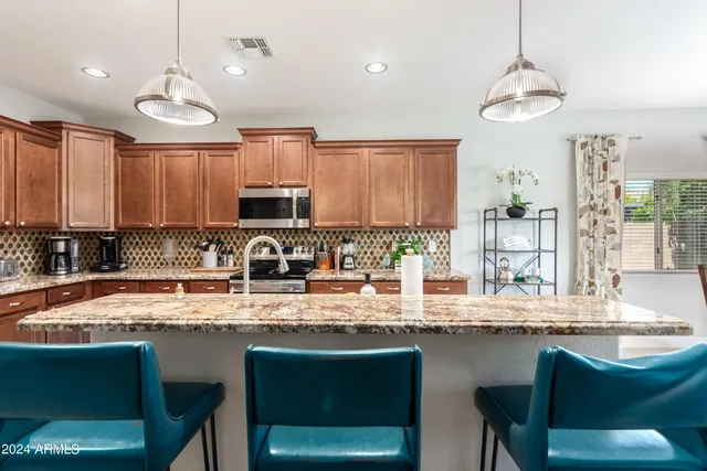 $3,800 | 2695 East Rakestraw Lane, Gilbert, AZ 85298