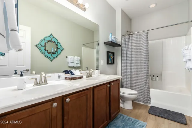 $3,800 | 2695 East Rakestraw Lane, Gilbert, AZ 85298