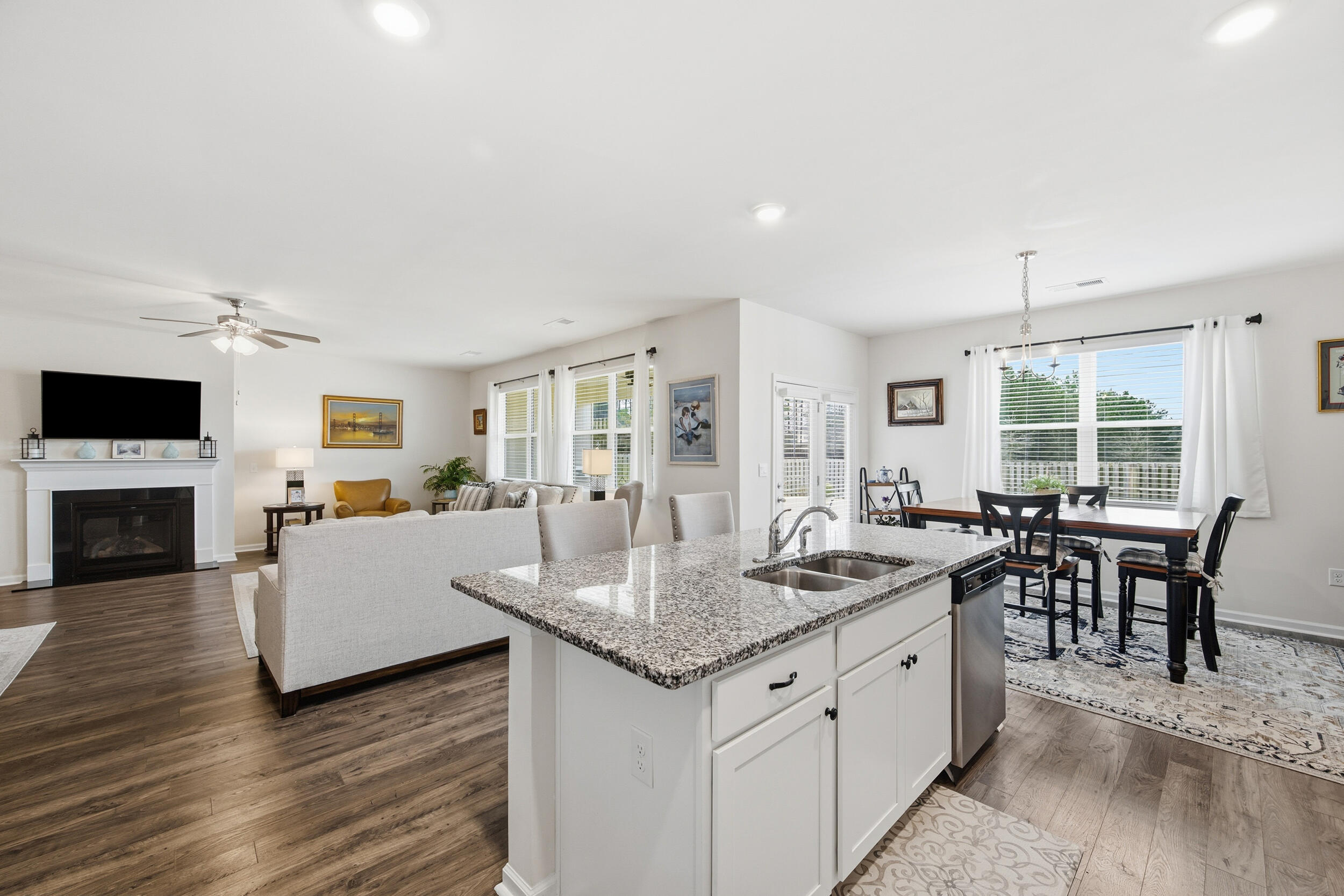 346 Donnington Court Aiken, SC 29801 - Photo 22 of 52 .