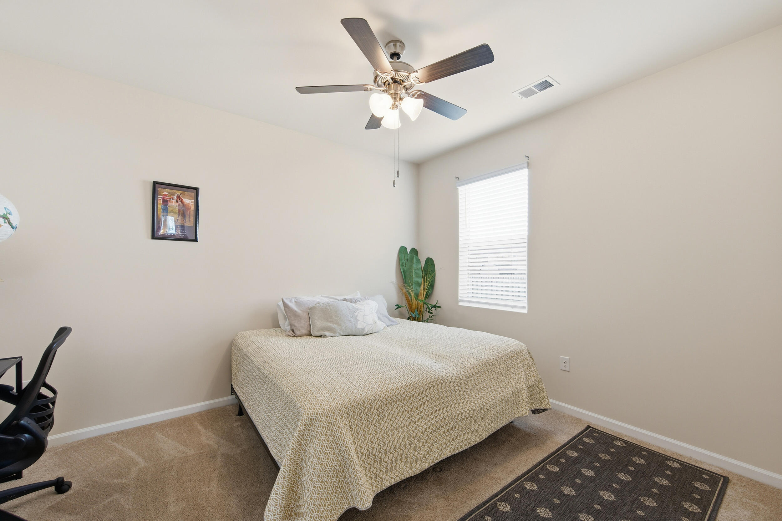 346 Donnington Court Aiken, SC 29801 - Photo 30 of 52 Guest Bedroom