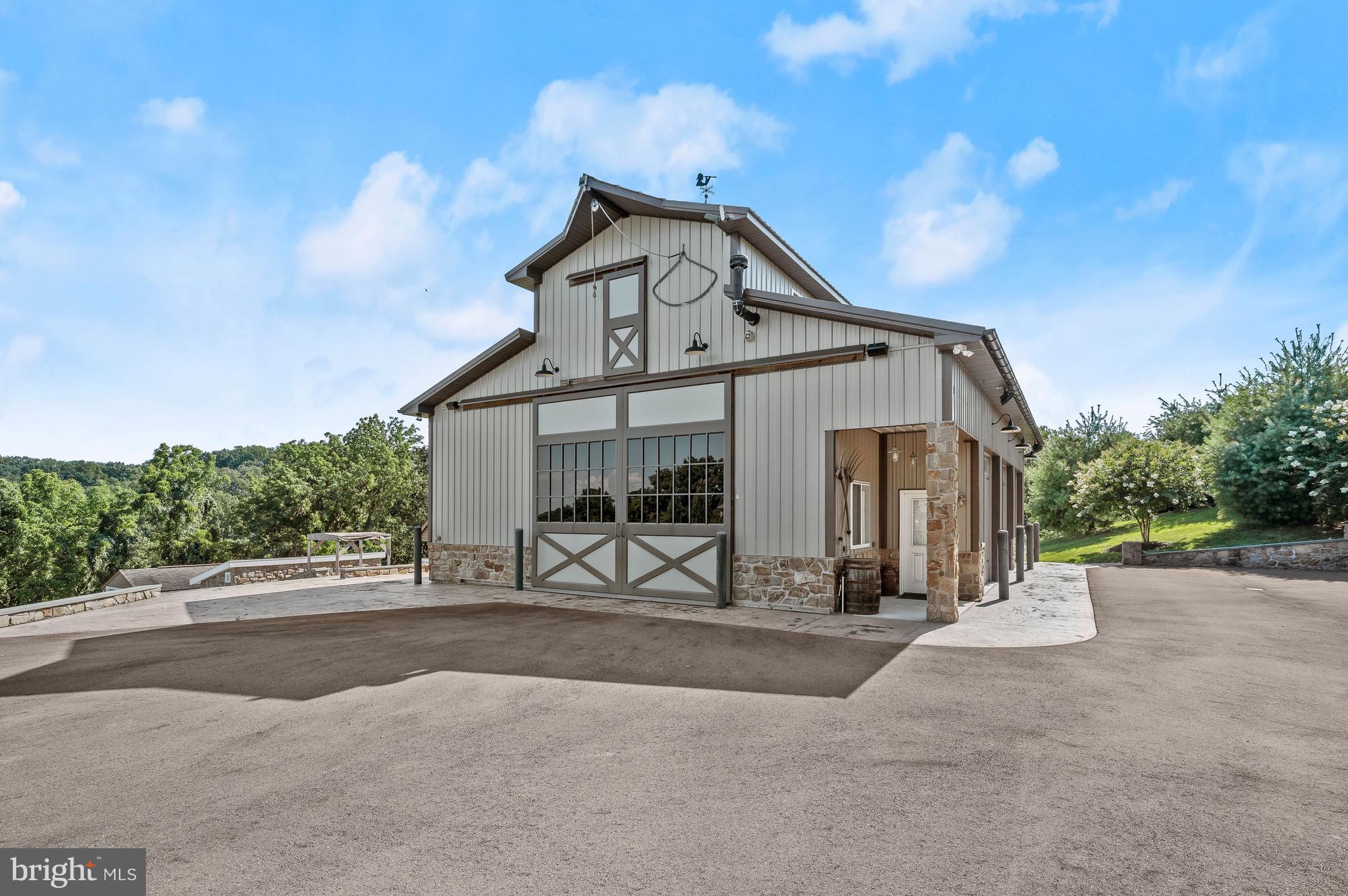 1069 Berberi Road Westminster, MD 21157 - Photo 59 of 92 Barn