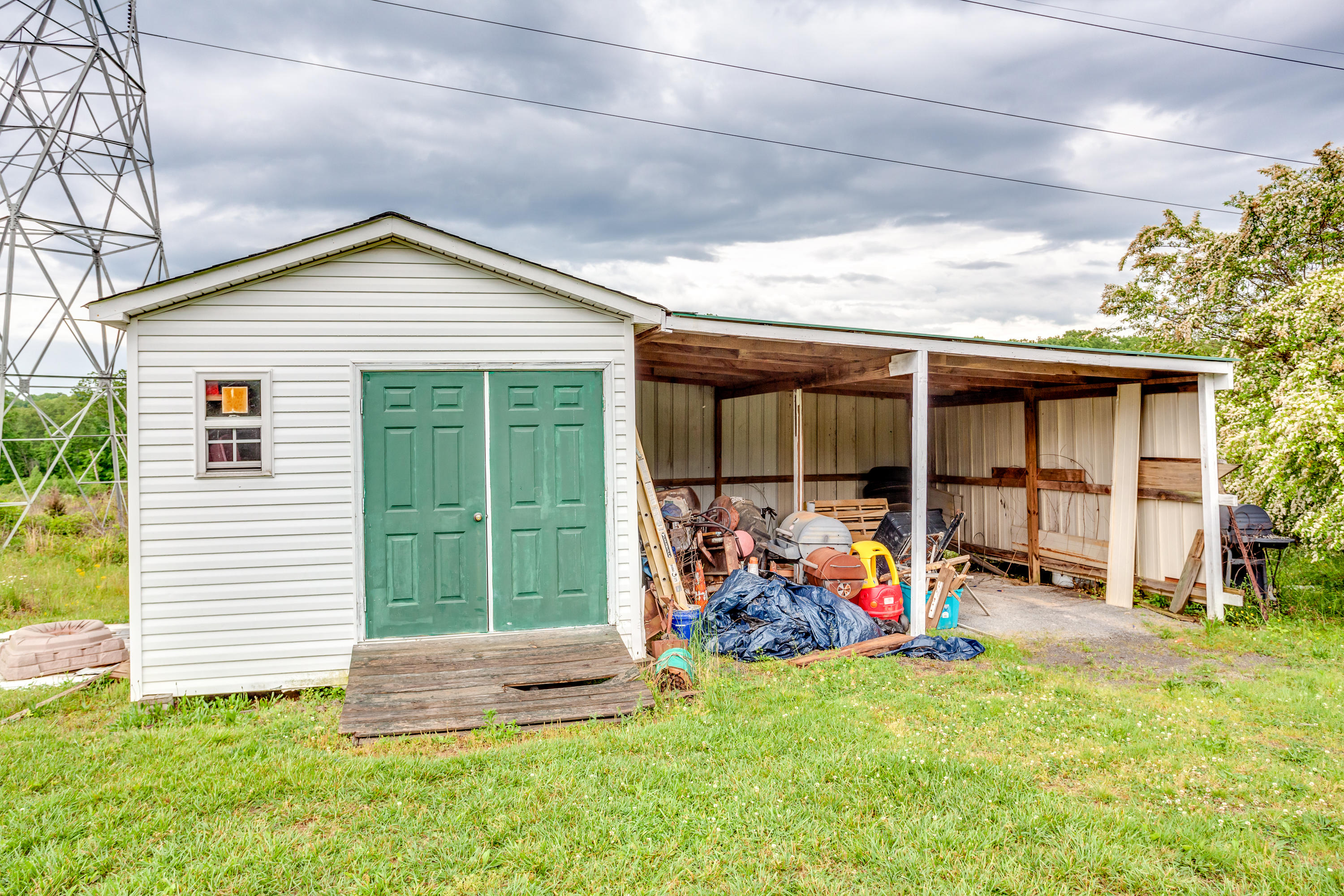 8809 Heiskell Road Powell, TN 37849 - Photo 35 of 36 034200519-1-8809HeiskellRdPowellTN-SMALL