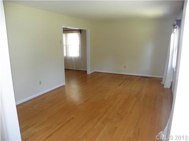 4839 Cheviot Road Charlotte, NC 28269 - Photo 2 of 14 Gallery Image 2