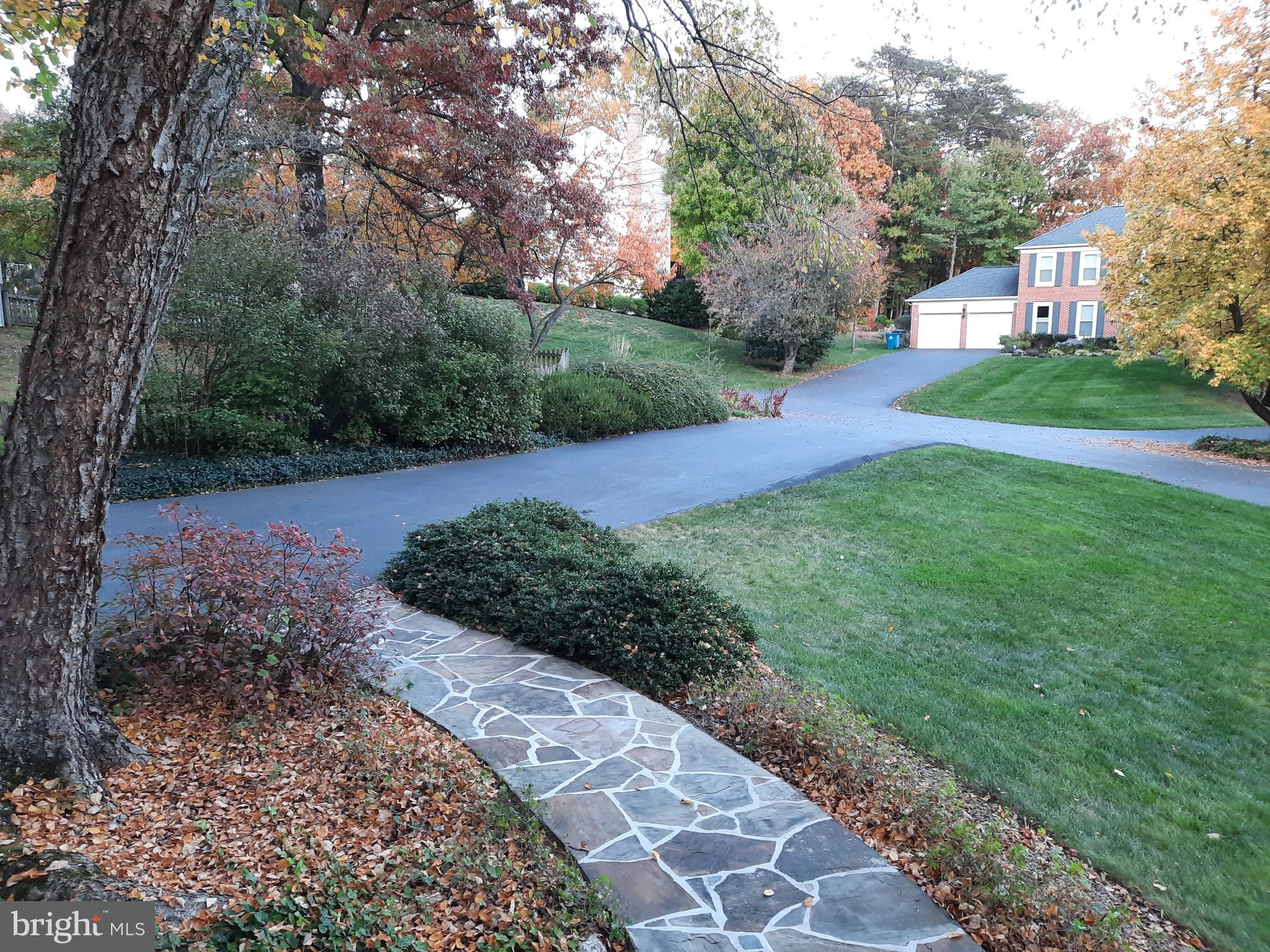 13221 Shady Ridge Lane Fairfax, VA 22033 - Photo 3 of 62 Extra Long Driveway