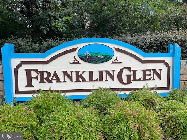 13221 Shady Ridge Lane Fairfax, VA 22033 - Photo 55 of 62 Neighborhood Sign