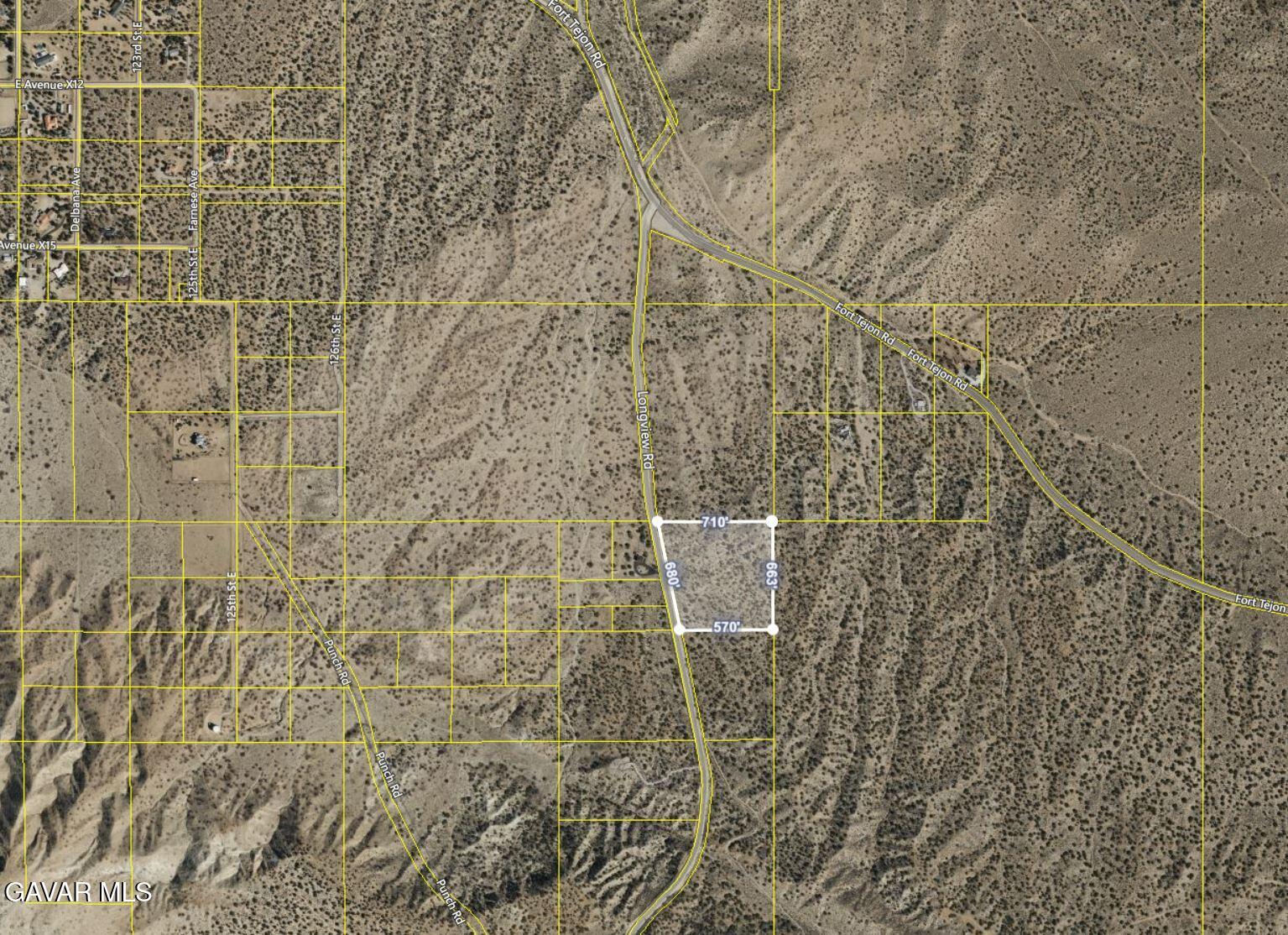 31550 Longview Road Pearblossom, CA 93553 - Photo 3 of 7 a bathroom with a shower