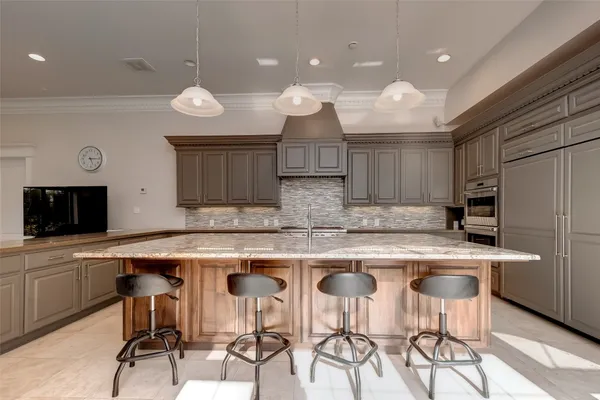 $15,470 | 12445 Memorial Drive, Houston, TX 77024