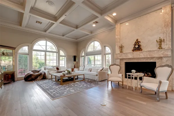 $15,470 | 12445 Memorial Drive, Houston, TX 77024