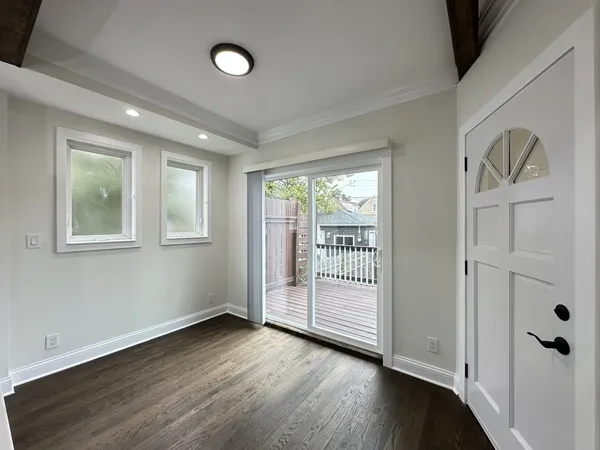 $2,600 | 2317 North Keeler Avenue, Unit 1, Chicago, IL 60639