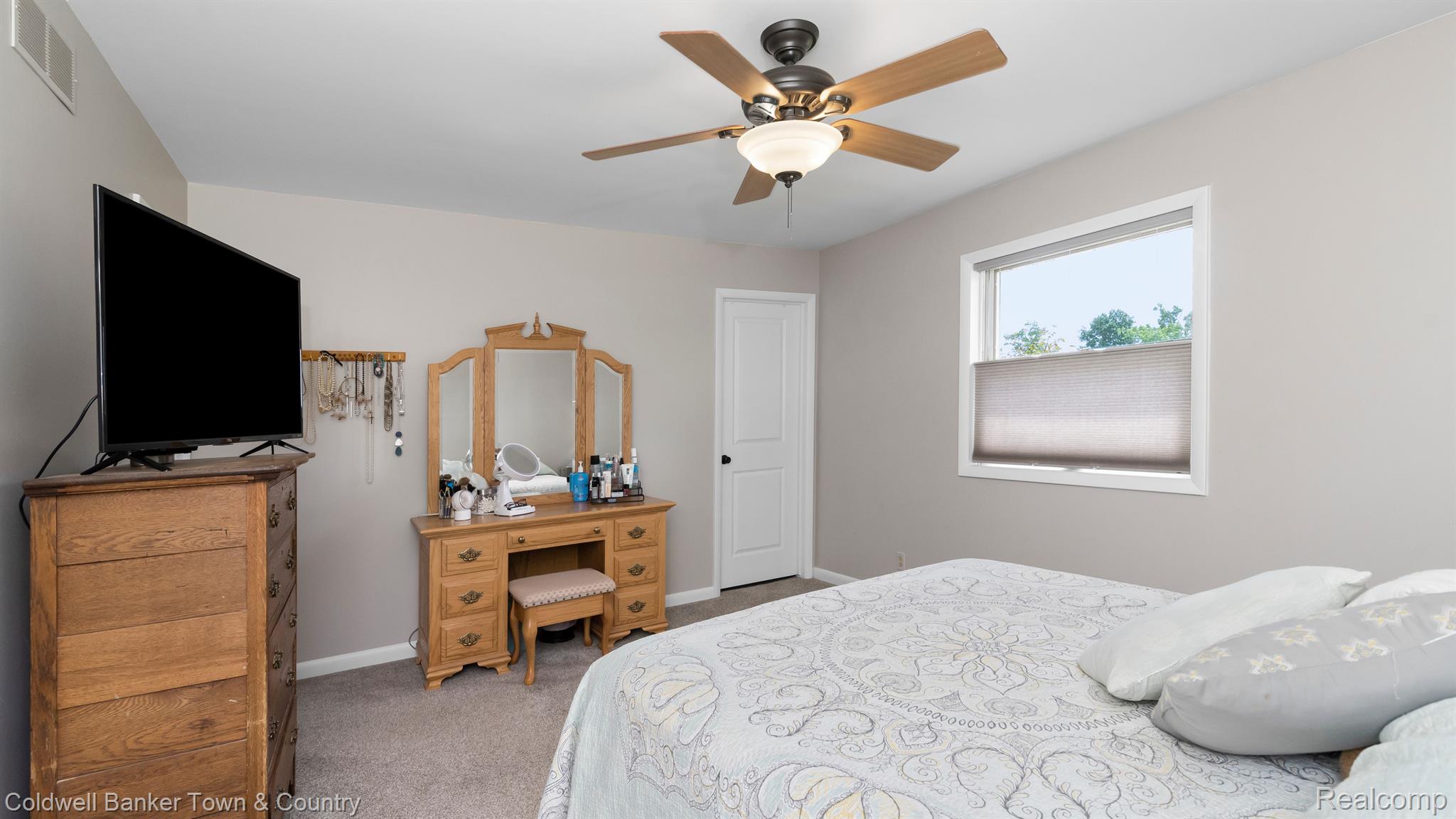 1313 Rush Lake Road Pinckney, MI 48169 - Photo 35 of 64 Gallery Image 35