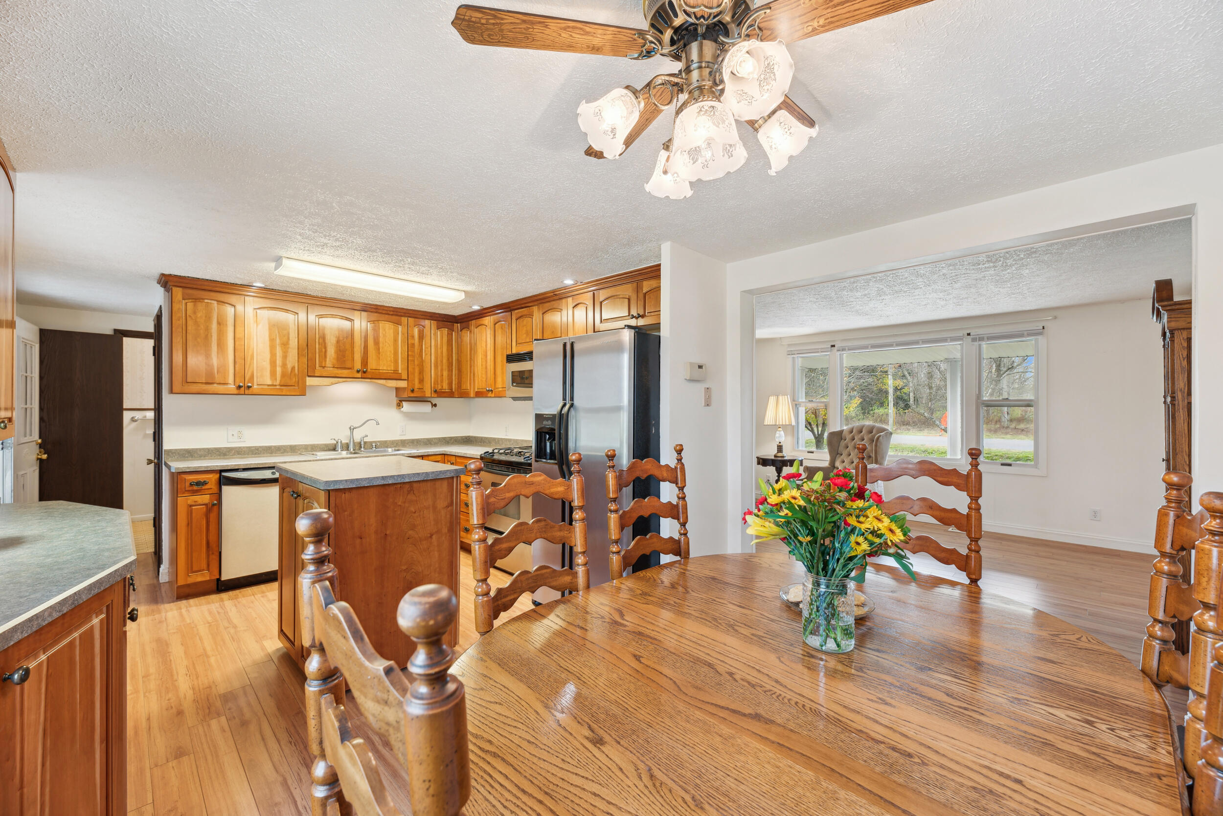 10617 Baldwin Road Bridgman, MI 49106 - Photo 9 of 39 06_interior