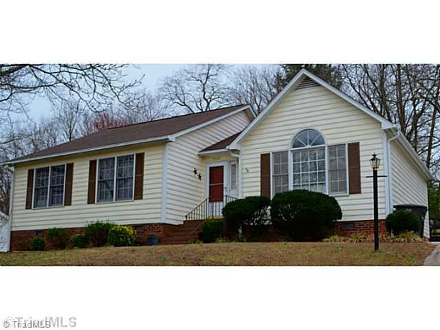 5907 High View Road Greensboro, NC 27410 - Photo 1 of 16 Exterior Front.
