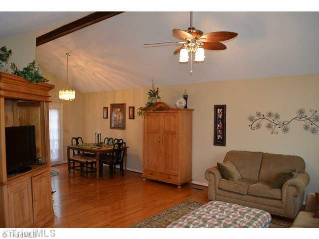 5907 High View Road Greensboro, NC 27410 - Photo 2 of 16 Entry.
