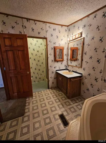 $239,000 | 11005 East Wagner Road, Solsberry, IN 47459