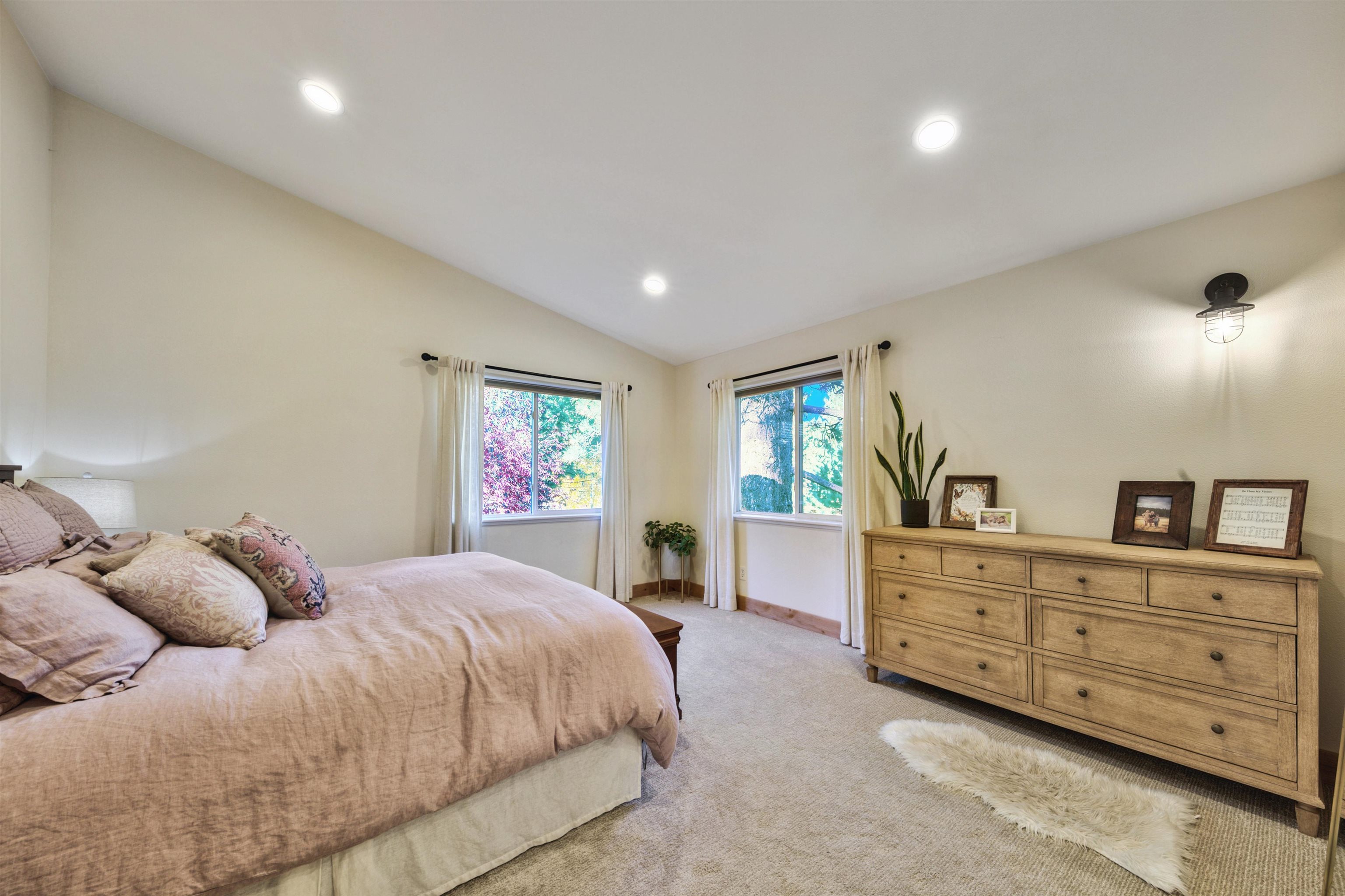 10371 White Fir Road Truckee, CA 96161 - Photo 14 of 21 Gallery Image 14