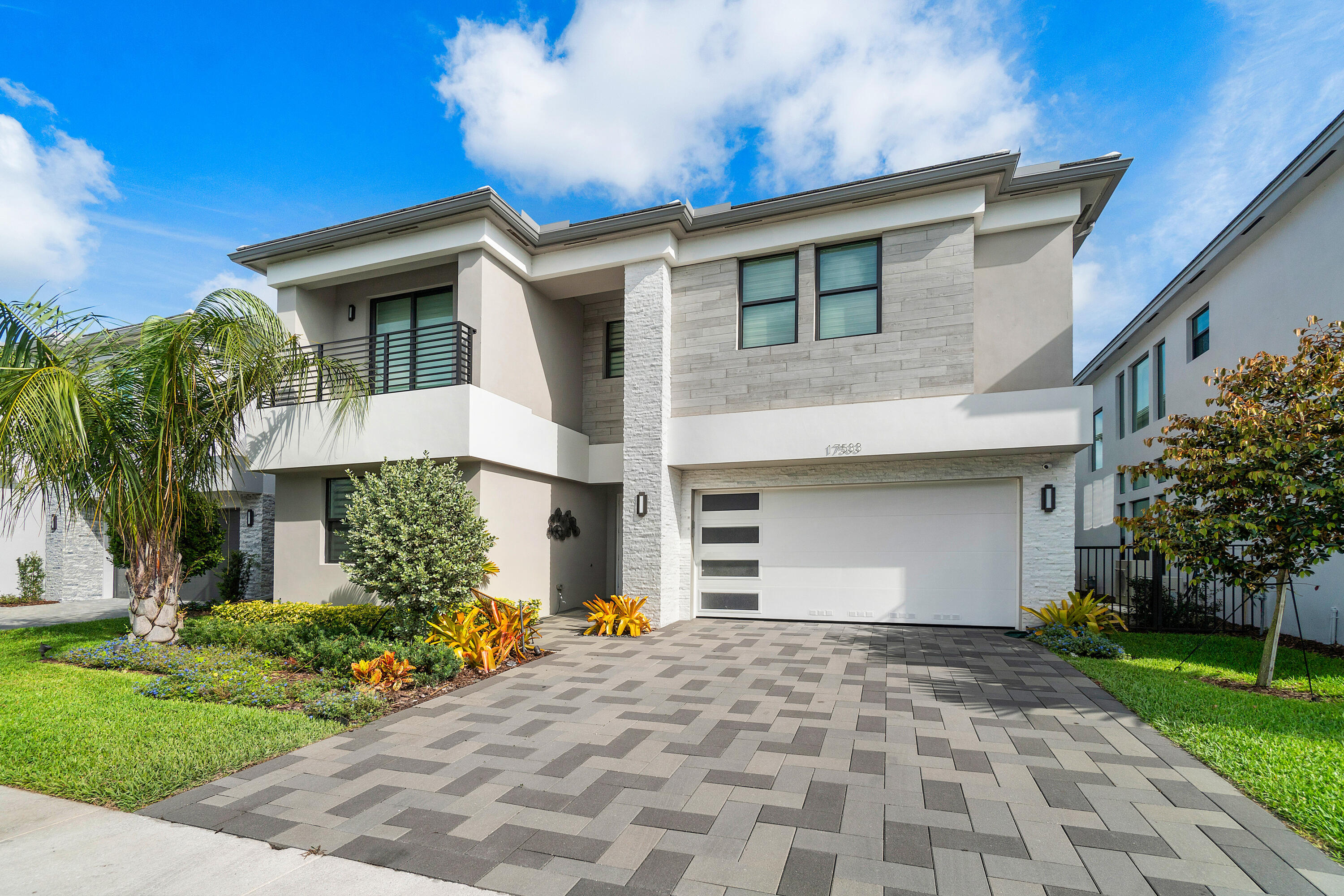 17533 Sparkling River Road Boca Raton, FL 33496 - Photo 2 of 36 2
